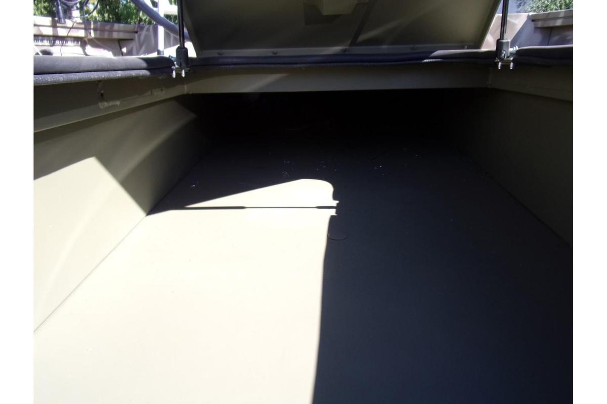 2025 Crestliner XF 189