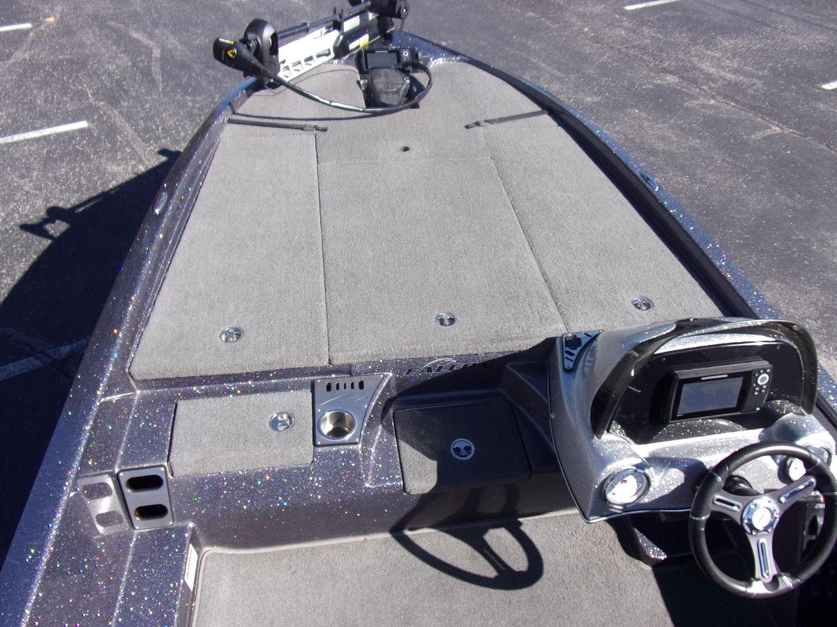 Used 2019 Falcon F 195 with 2024 Mercury 200 Pro XS w/27 hours and Platinum warranty until 2030