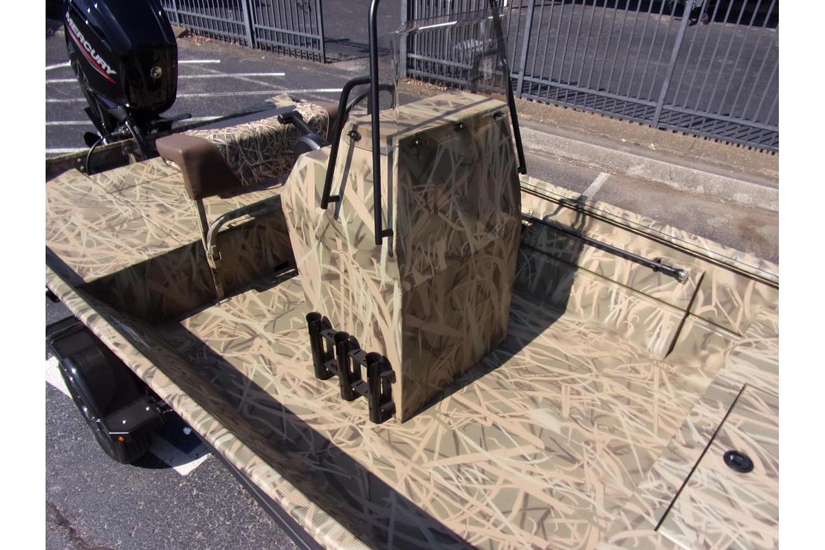 2025 Crestliner 1860 Retriever CC