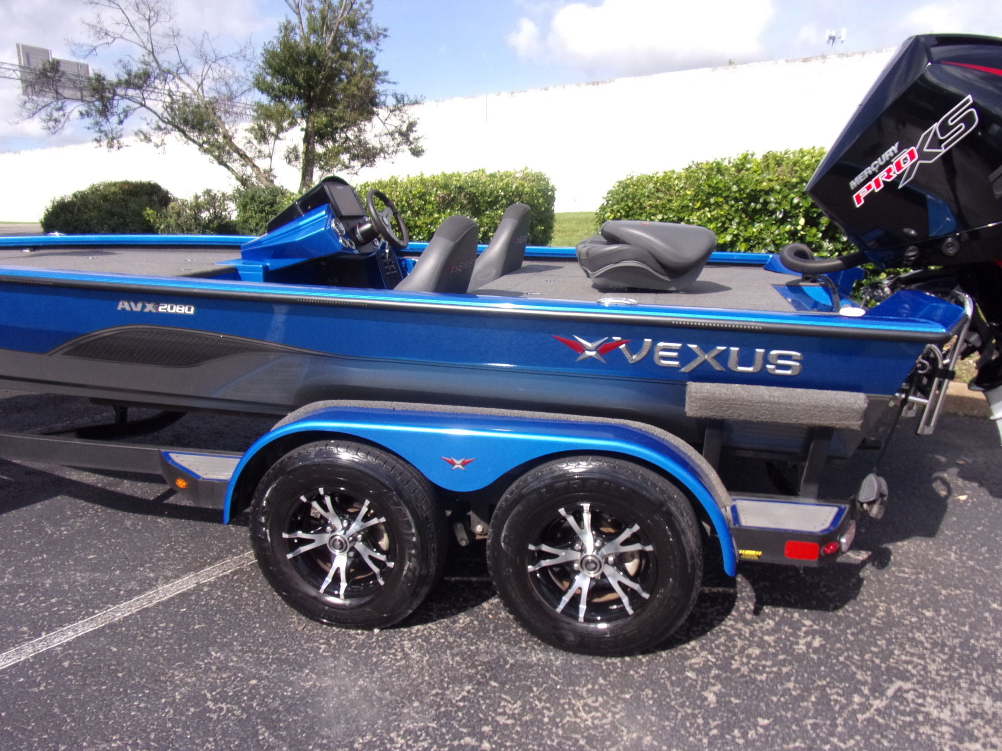 Used 2020 Vexus AVX 2080 with Mercury 200 L Pro XS 4-stroke with only 130 hours