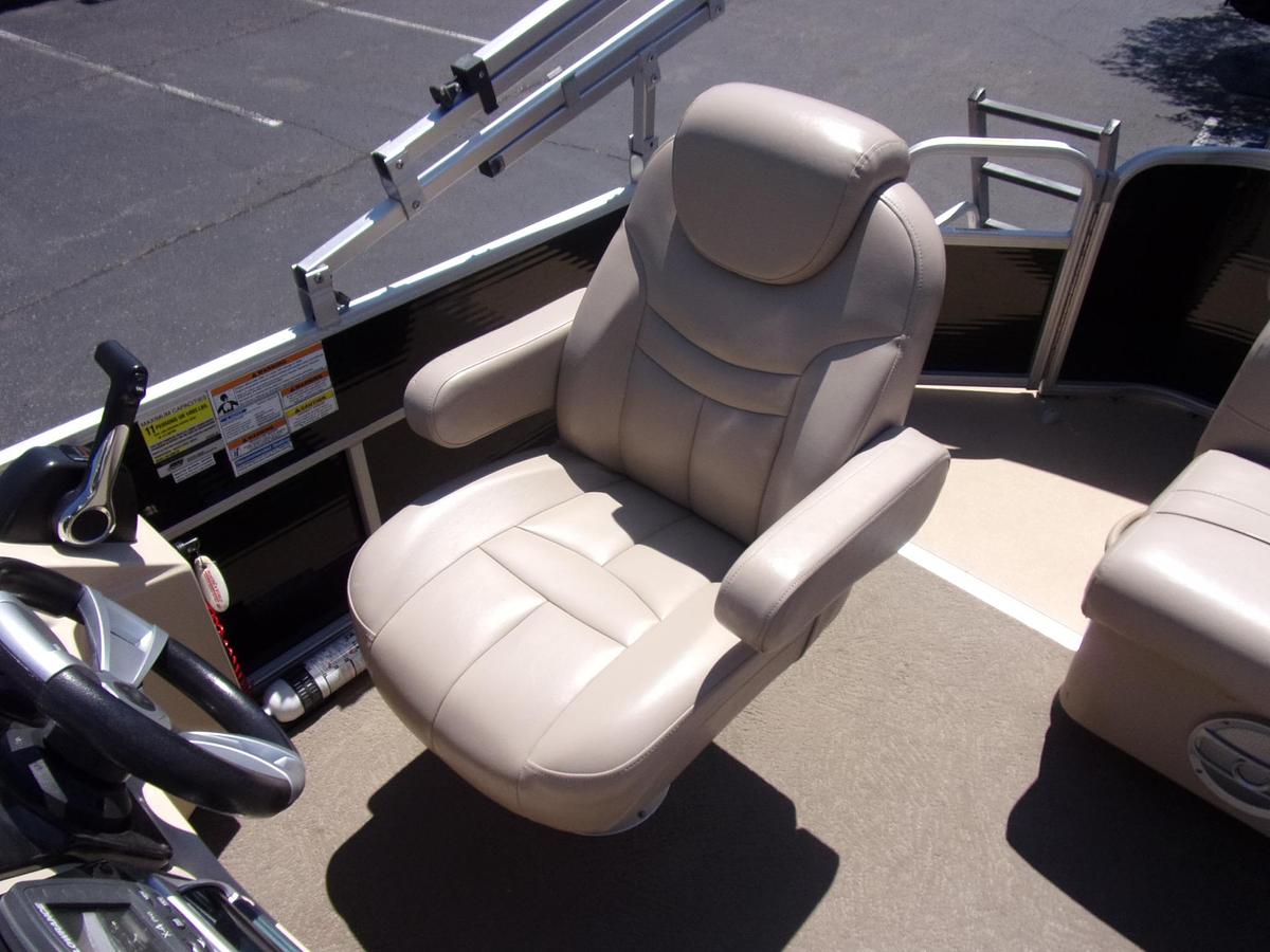 Used 2014 Sweetwater 2086 with Yamaha F90