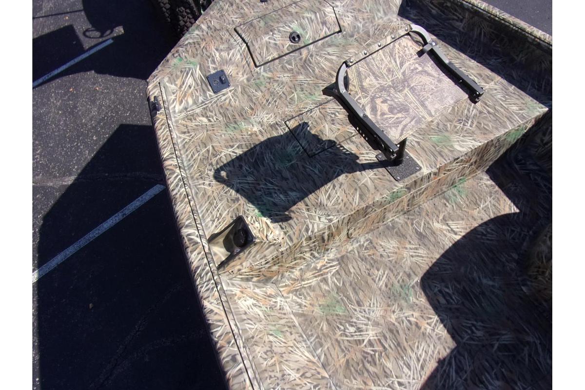 2025 SeaArk Phantom 20 XV Side Console