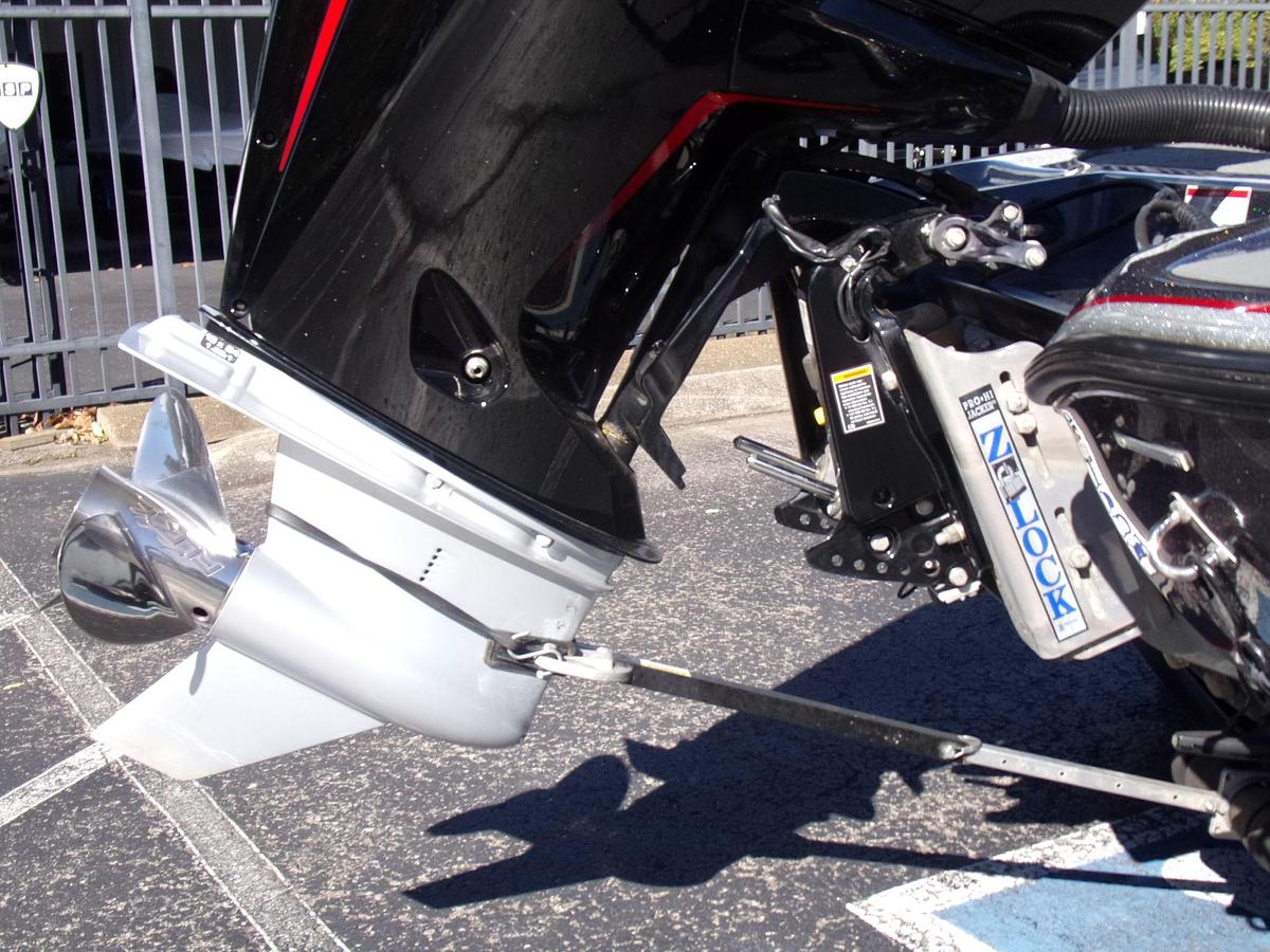 Used 2019 Falcon F 195 with 2024 Mercury 200 Pro XS w/27 hours and Platinum warranty until 2030