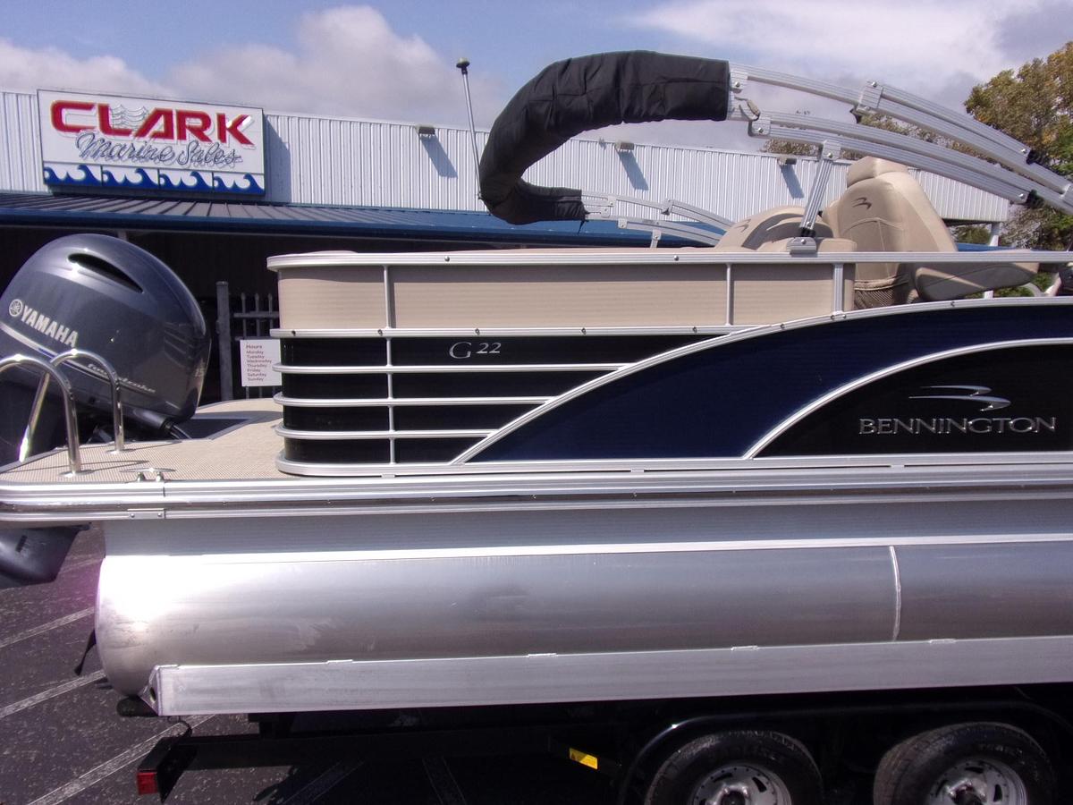 Used 2015 Bennington G 22 Triple Log with Yamaha 150 4-stroke