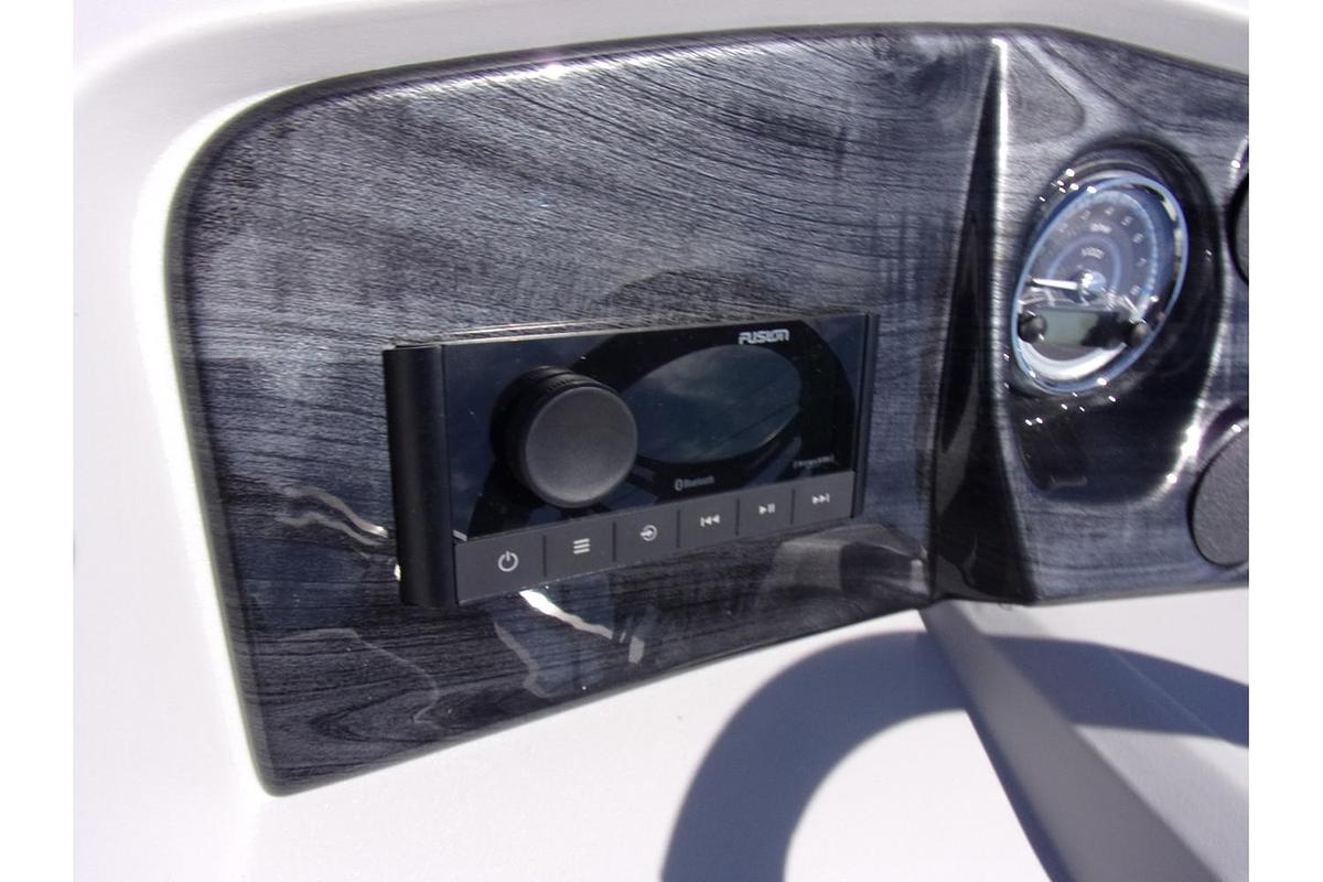 2025 Avalon 25 LSZ Quad Lounger Shift triple log with Mercury 250 Pro XS 4-stroke