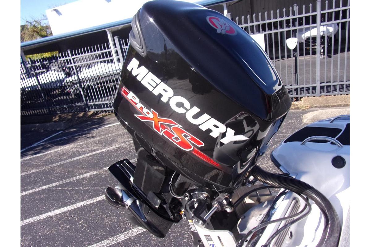 Used 2018 Phoenix Boats 618 Pro - like new with only 20 hours!