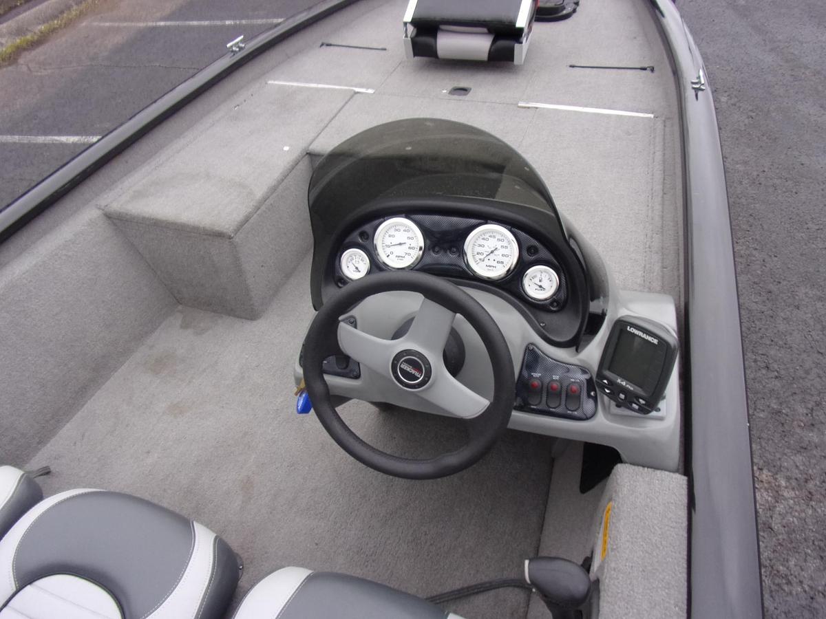 Used 2004 Tracker 185 PT with 2021 Mercury 115 4-stroke with 11 hours!