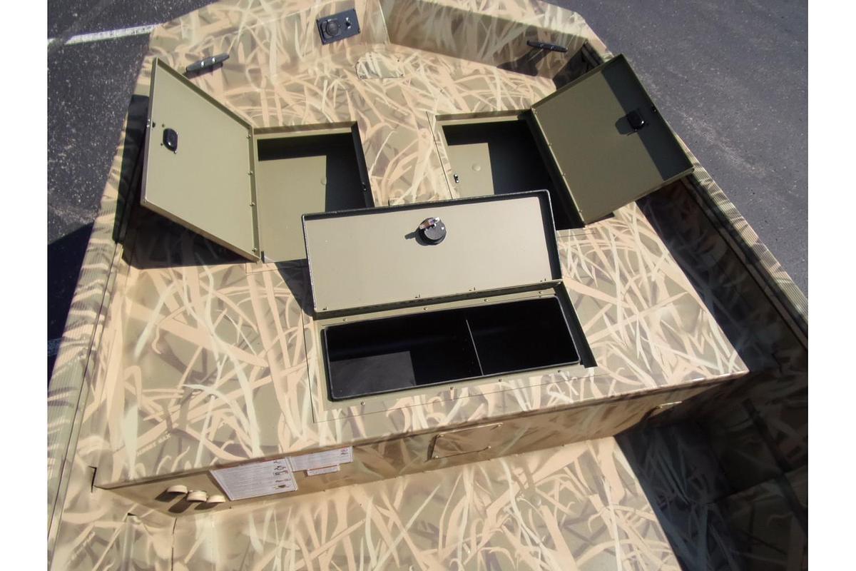 2025 Crestliner 1860 Retriever CC