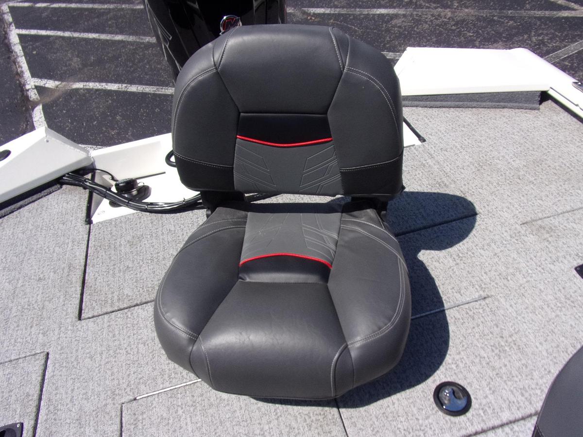 Used 2022 Tracker 195 Pro Tour Edition with Mercury 115 Pro XS with only 44 hours