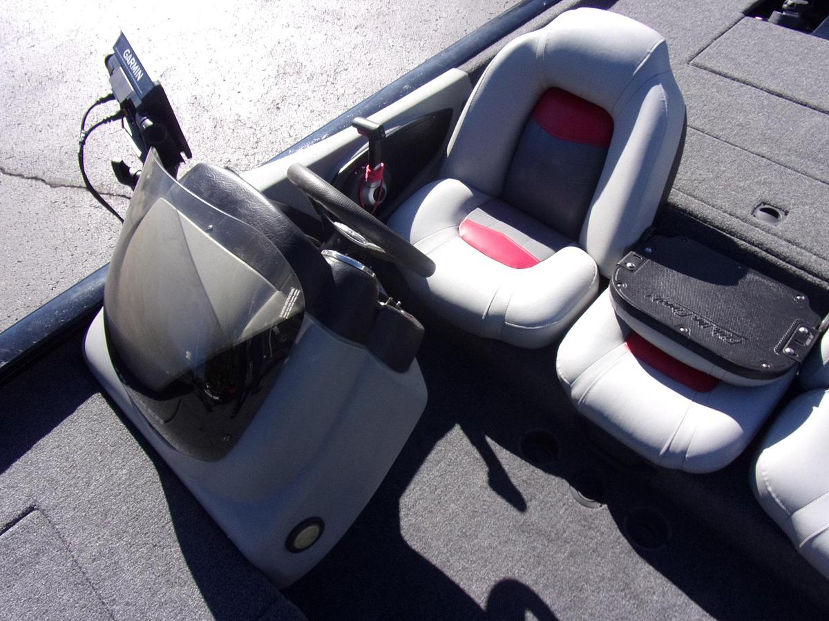 Used 2017 Tracker 175 TXW with Mercury 75 4-stroke, brand new carpet, Garmin 93 SV and Power Pole
