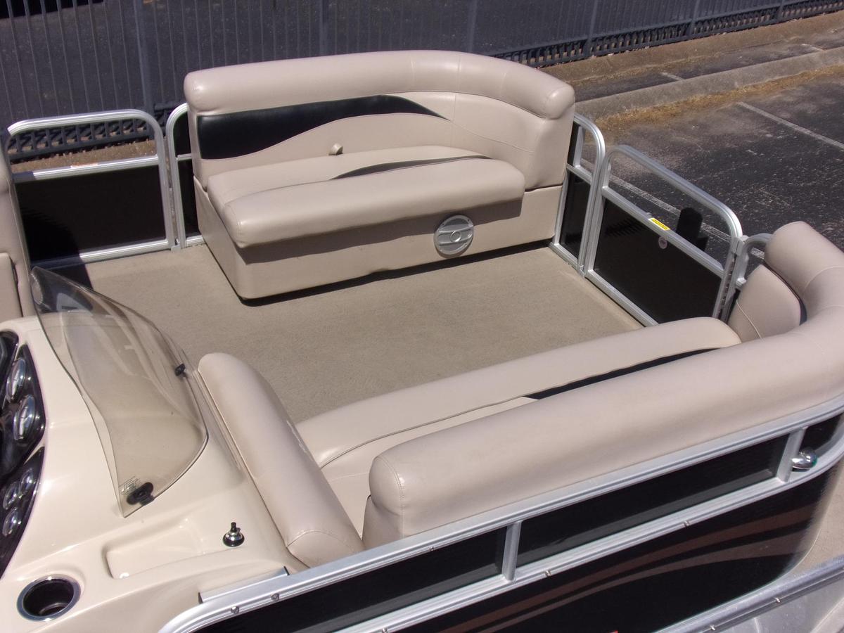 Used 2014 Sweetwater 2086 with Yamaha F90