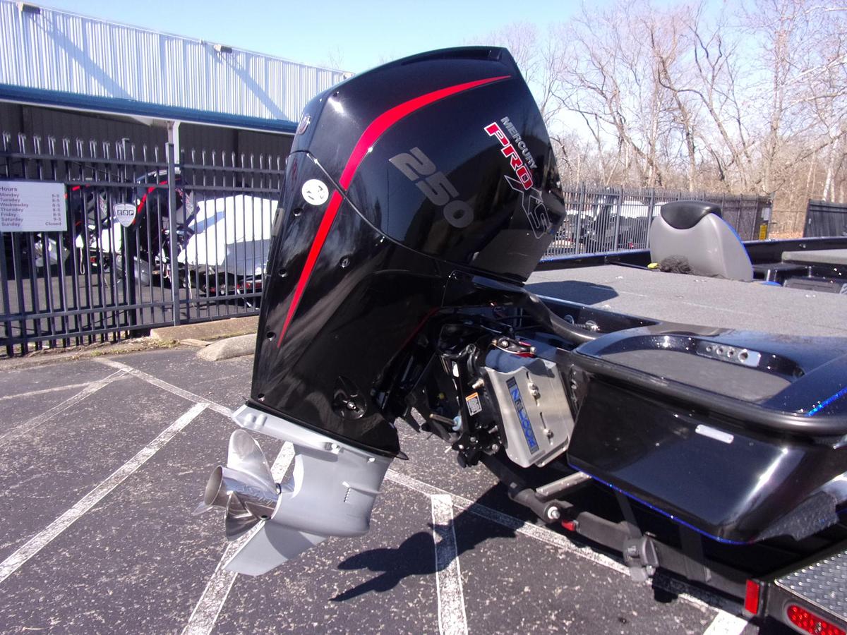 Used 2022 Caymas CX 21 with Mercury 250 L Pro XS