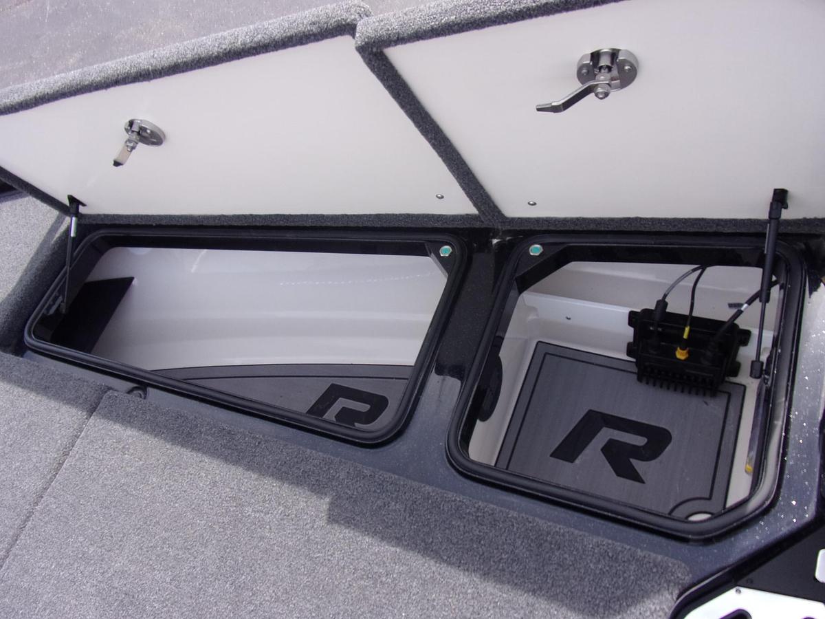 Used 2024 Ranger Z 521 R Ranger Cup with POINT 1 engine hour (not 1 hr - point 1 hr)!