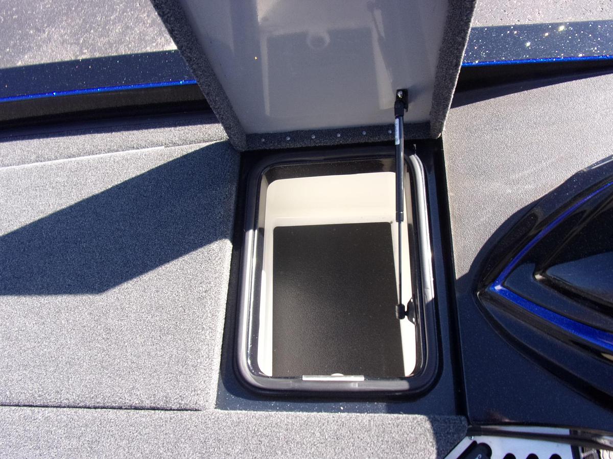 Used 2022 Caymas CX 21 with Mercury 250 L Pro XS