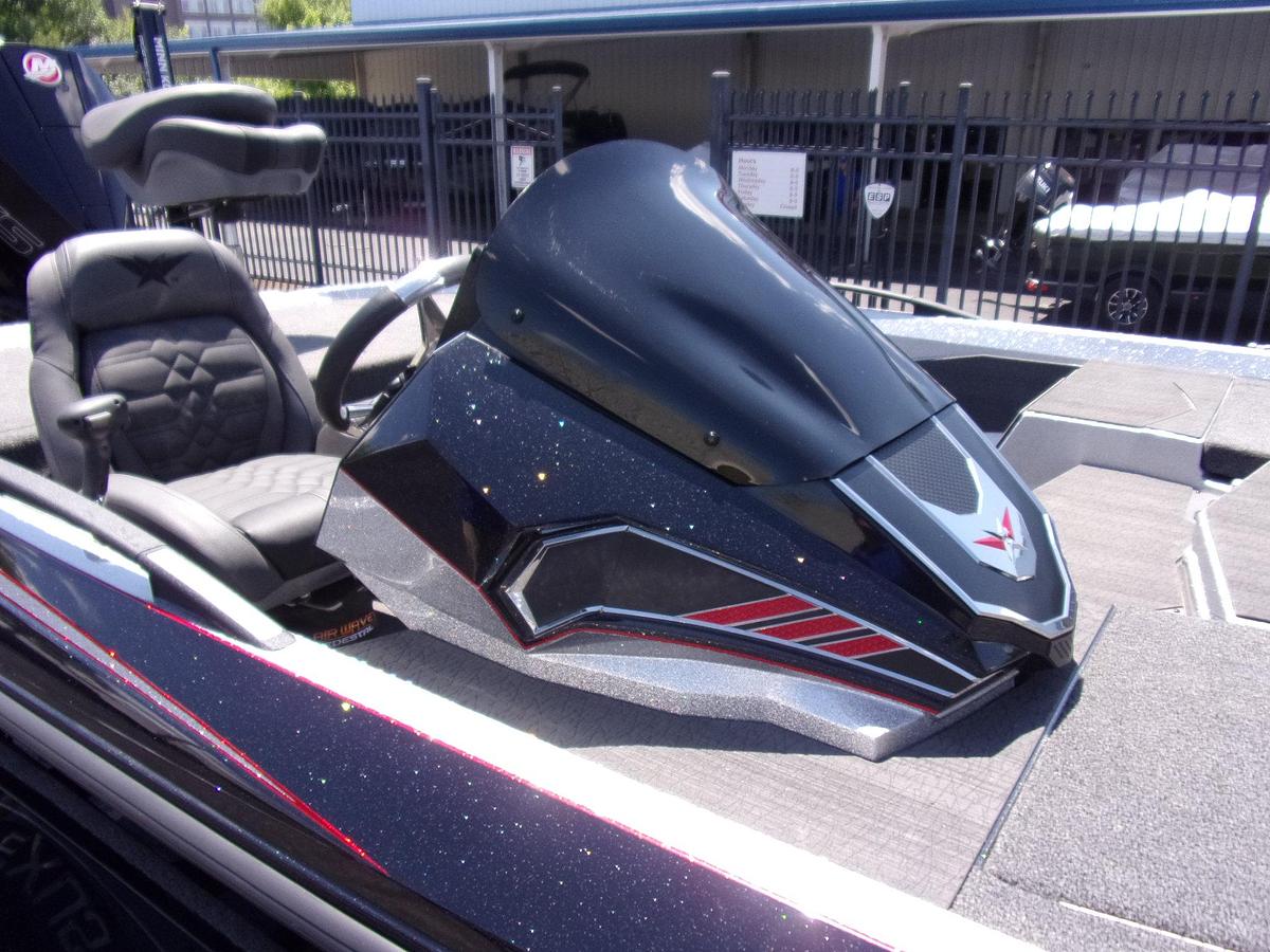 DEMO 2025 Vexus VXs20 with Mercury 250 L Pro XS with new warranty