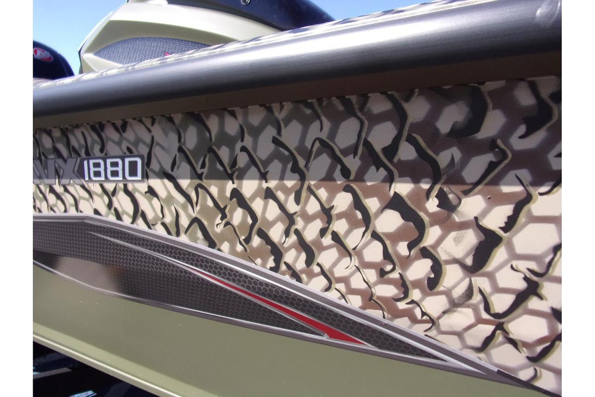 2026 Vexus AVX 1880 with Hex Vex camo