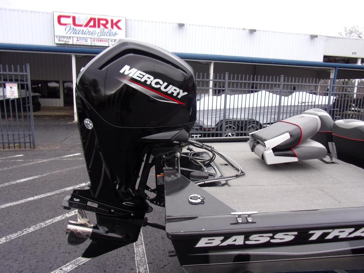Used 2004 Tracker 185 PT with 2021 Mercury 115 4-stroke with 11 hours!