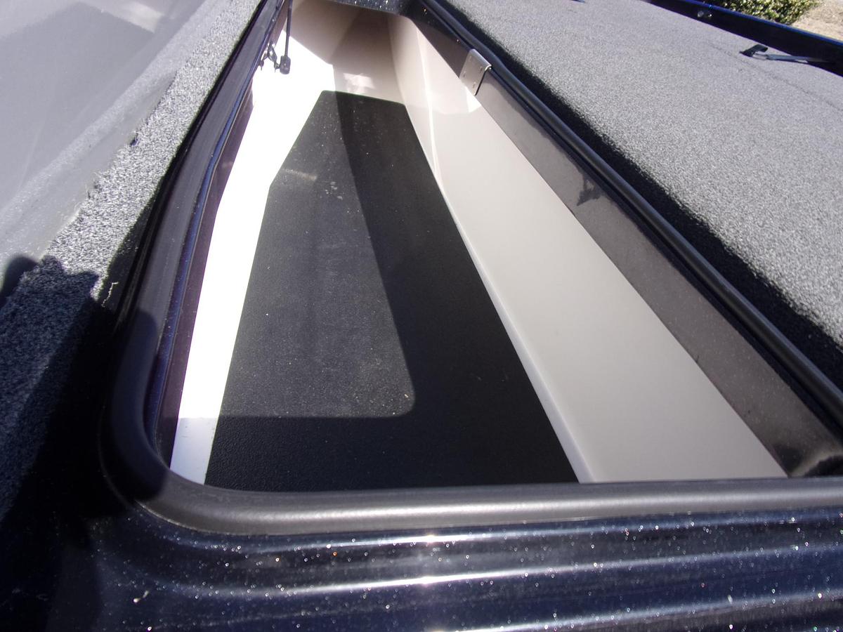 Used 2022 Caymas CX 21 with Mercury 250 L Pro XS