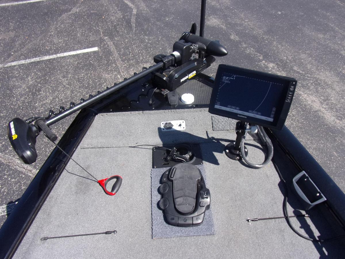 Used 2016 Tracker 175 TXW