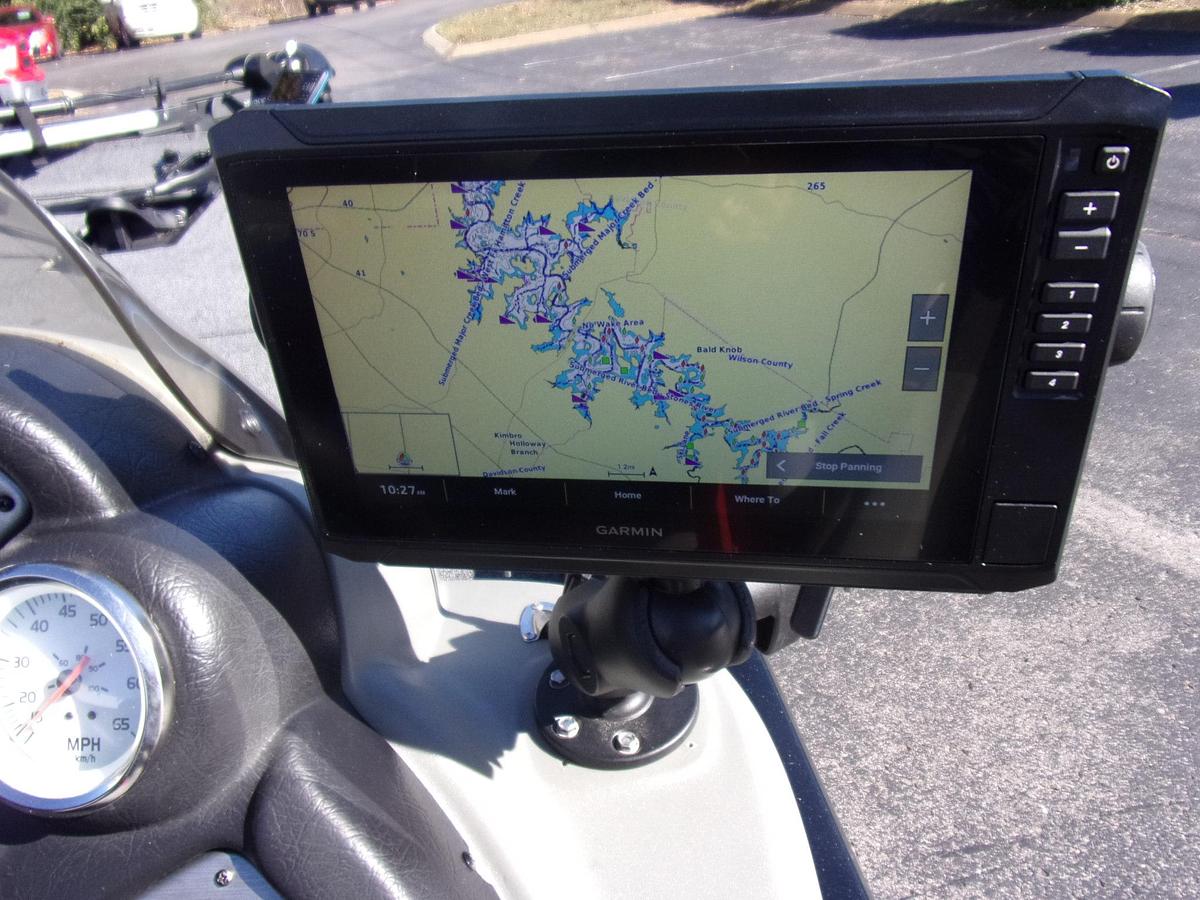 Used 2017 Tracker 175 TXW with Mercury 75 4-stroke, brand new carpet, Garmin 93 SV and Power Pole