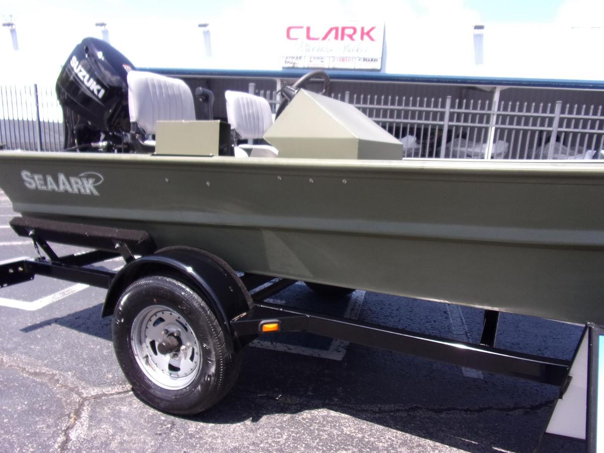 Used 2015 SeaArk 1652 Side Console with low hour, 2023 Suzuki DF 50 4-stroke