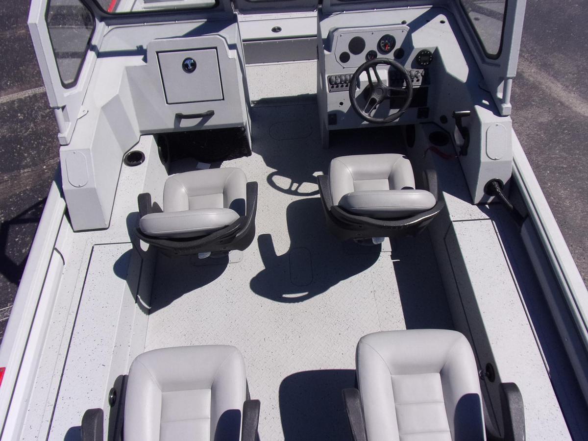 Used 2025 SeaArk Pro Cat 240