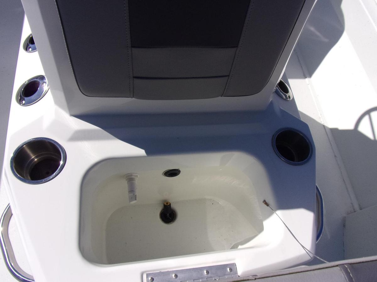 Used 2022 Lowe 20 Bay with Mercury 150 Pro XS ONLY 9 HOURS and 2 year warranty