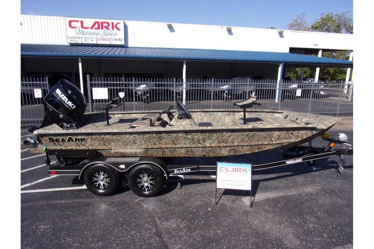 2025 SeaArk Phantom 20 XV Side Console
