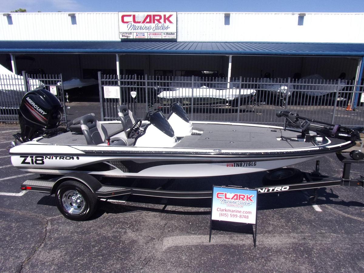 Used 2017 Nitro Z 18 DUAL CONSOLE with low hour MERCURY 150 4-stroke 