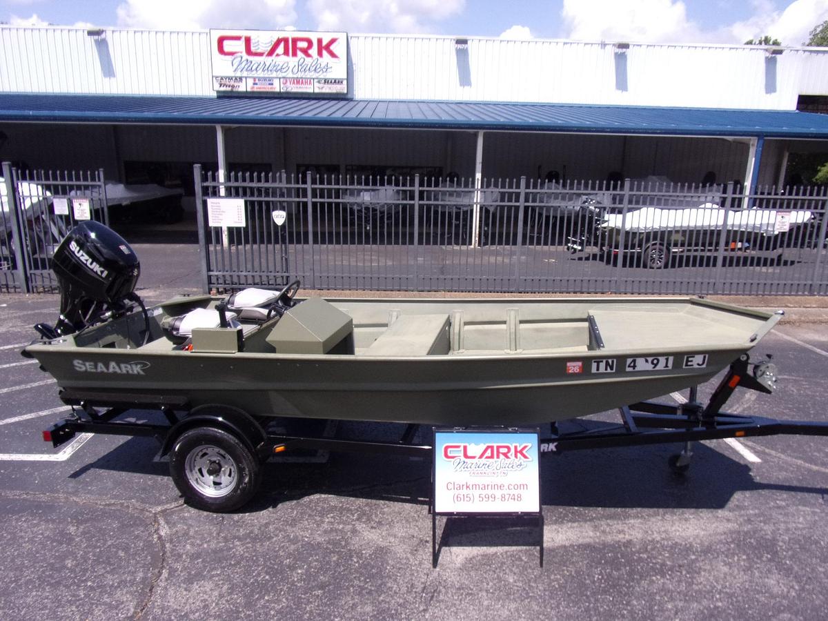 Used 2015 SeaArk 1652 Side Console with low hour, 2023 Suzuki DF 50 4-stroke