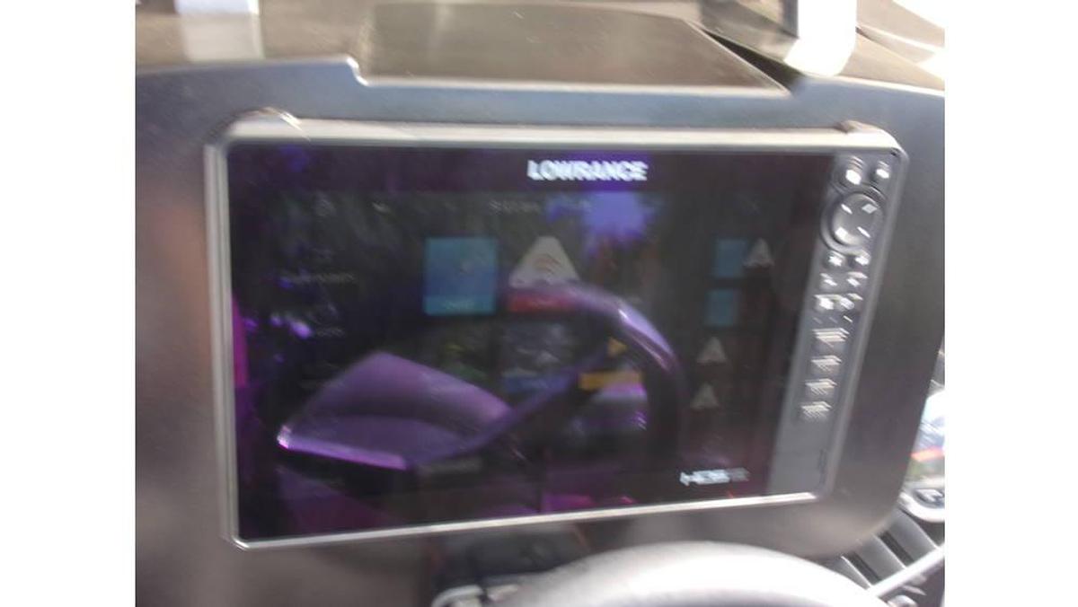 Used 2020 Vexus VX20 with only 30 HOURS!