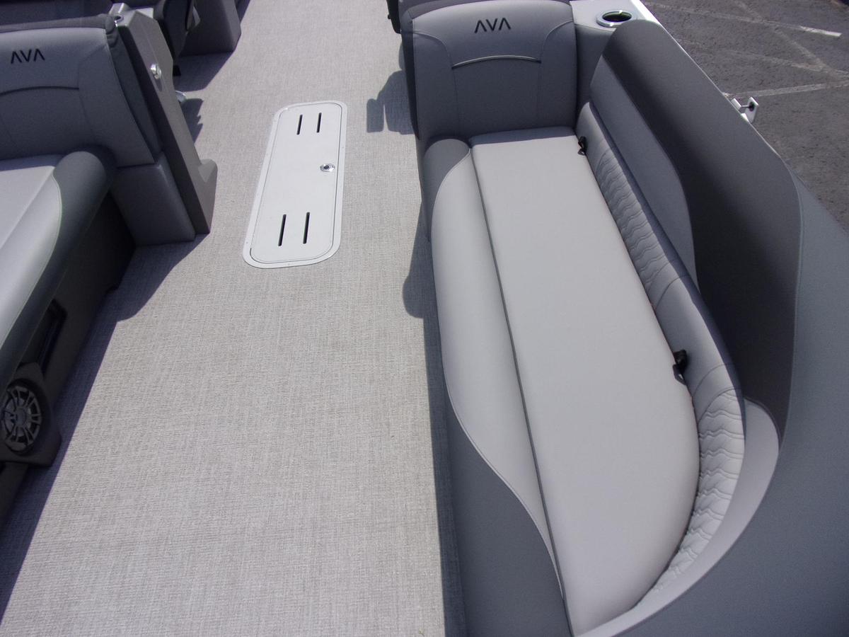 2026 Avalon Venture 85 Quad triple log with trailer