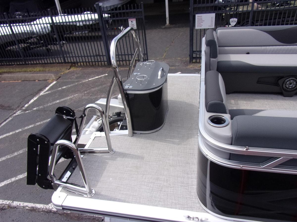 2026 Avalon Venture 85 Quad triple log with trailer