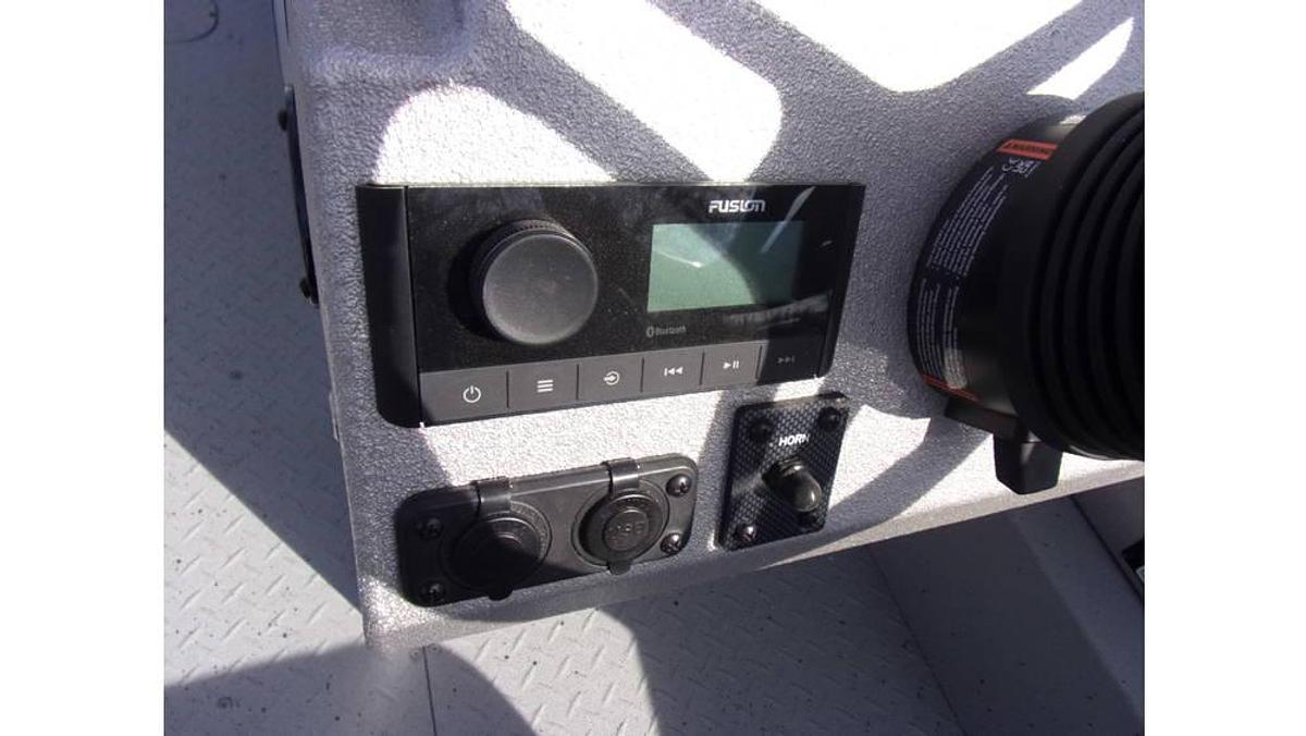 2026 SeaArk Big Easy with a Suzuki DF 250 SS