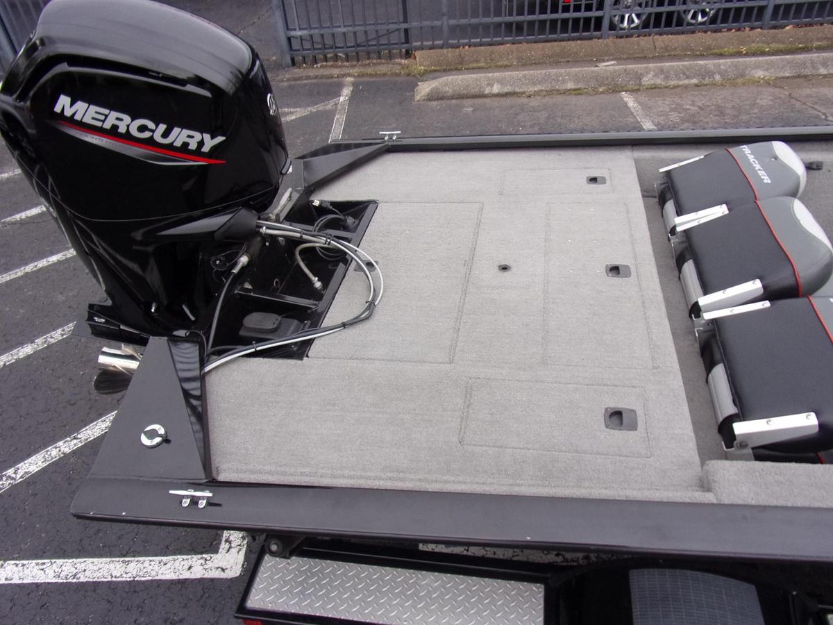 Used 2004 Tracker 185 PT with 2021 Mercury 115 4-stroke with 11 hours!