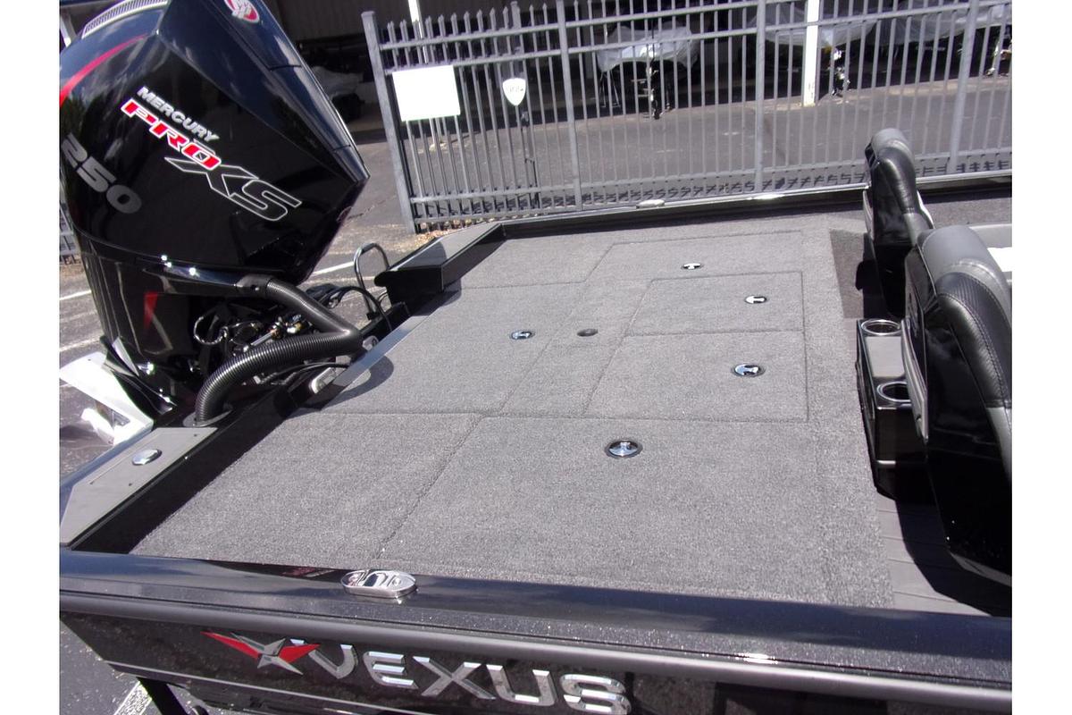 2026 Vexus AVX 2100 Blackout