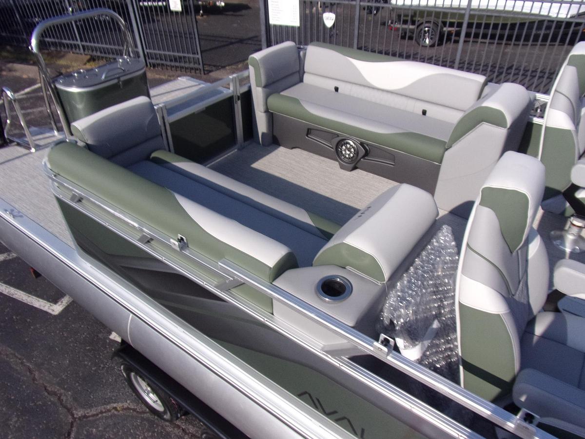 2026 Avalon Venture 85 Quad triple log with trailer