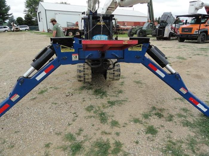 Used 2014 skylift/ versalift SUPER ARBORIST 53/VST521