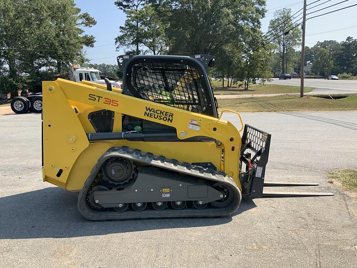2019 Wacker Neuson ST35 skid steer