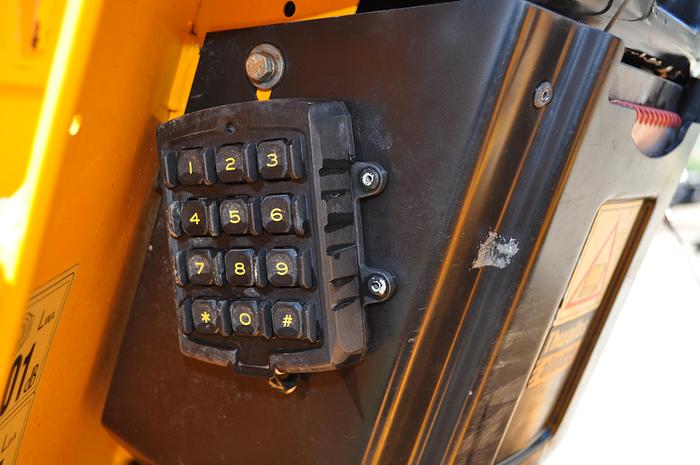 Used 2017 THWAITES MACH573