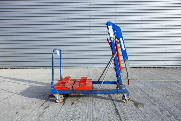 Used 2012 Glassboy 500 Floor Crane
