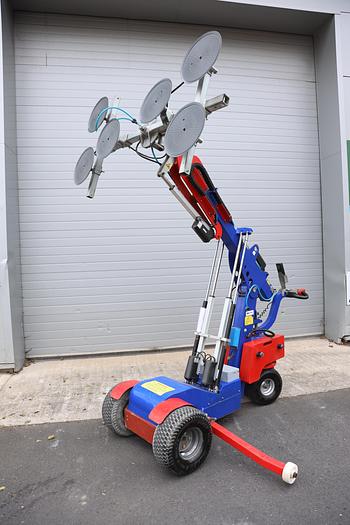 Used 2016 Oscar 600 Offroad Glazing Robot