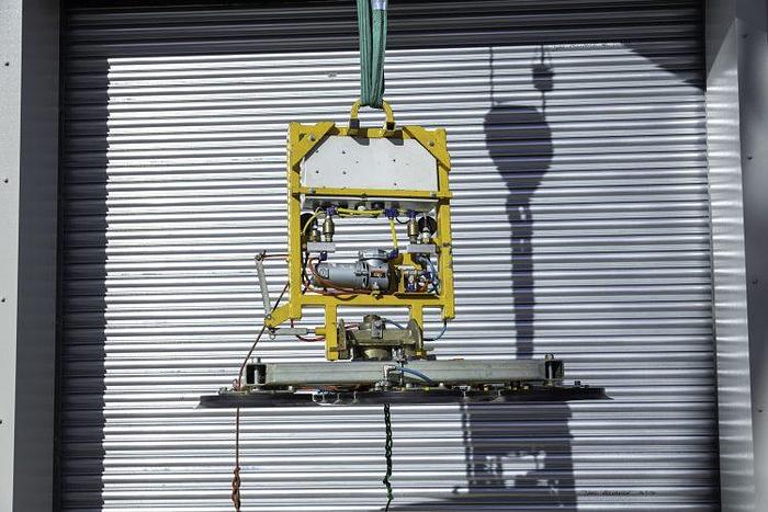 Used Pannkoke Kombi 7211-DS2 Glass Vacuum Lifter