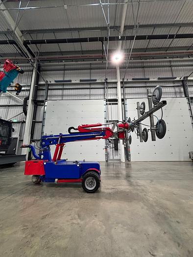 Used 2016 Oscar 1000 Plus Glazing Robot