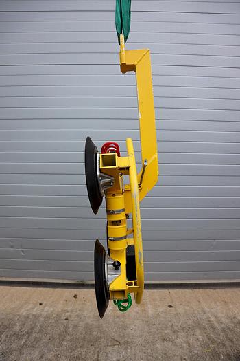 Used 2015 Wood's Powr-Grip MRT4 Glass Vacuum Lifter