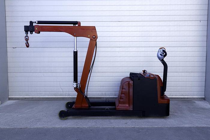 Used 2017  Liftboy 700 Floor Crane