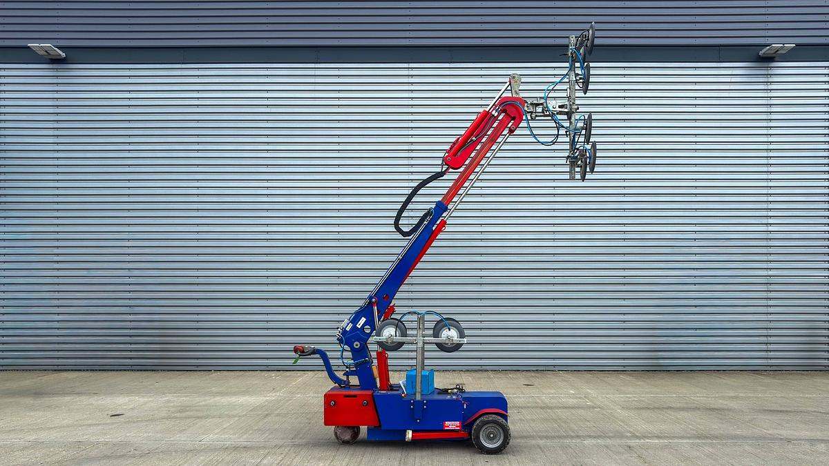 Used Oscar 1000 Glazing Robot