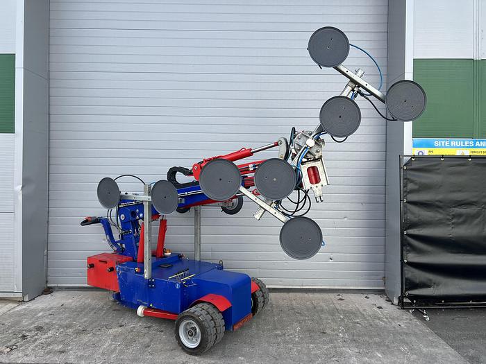 Used 2018 Oscar 1000 Plus Glazing Robot