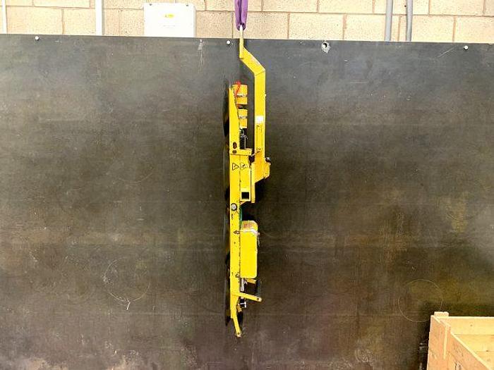 Used Sold - 07/21 - 2010 Wood's Powr-Grip P11104 Glass Vacuum Lifter