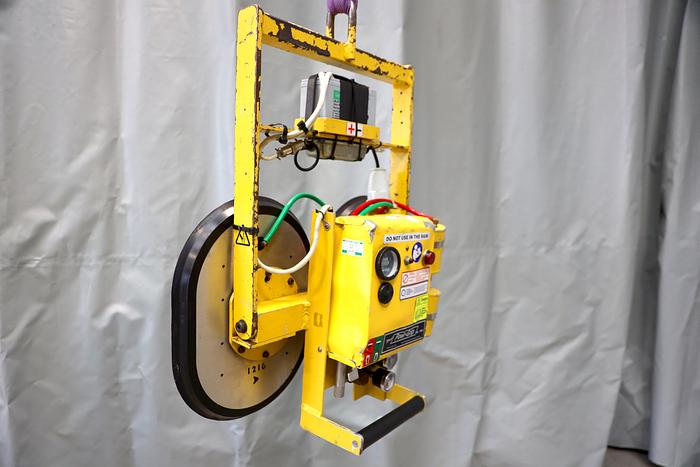Used 2009 Wood's Powr-Grip MT2 Glass Vacuum Lifter